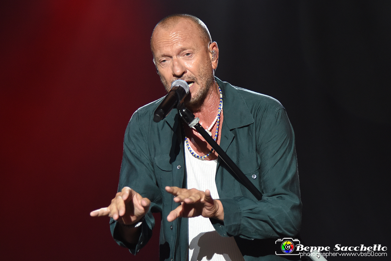 VBS_0887 - Concerto Biagio Antonacci - Palco Centrale Tour 2023.jpg
